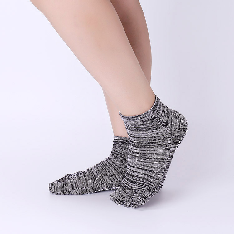 Chaussettes de yoga antidérapa - Yoga Toe Separator avis et prix